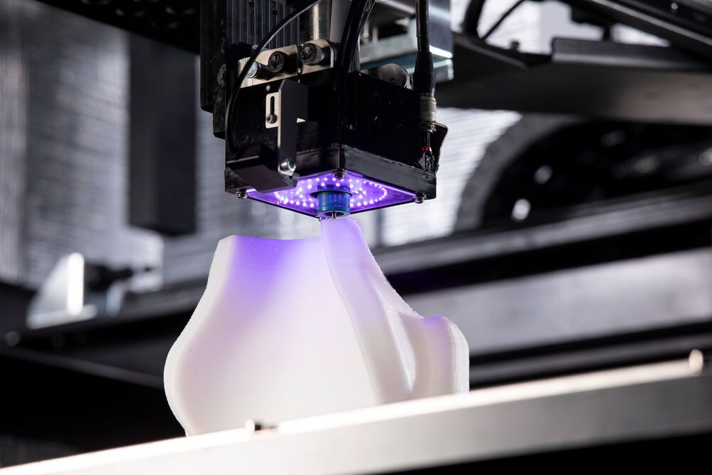 Large-Format 3D Printing for Visual Communication & Retail